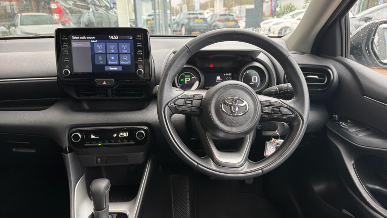 Toyota Yaris 1.5 Hybrid Design 5dr CVT Hybrid Hatchback